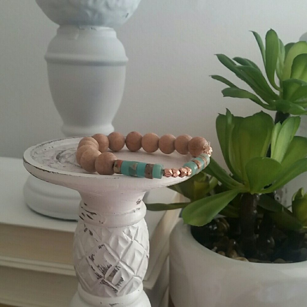 Diffusing bracelet